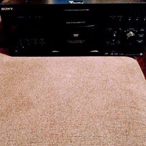 SONY 400 DVD/CD/SURROUND SOUND